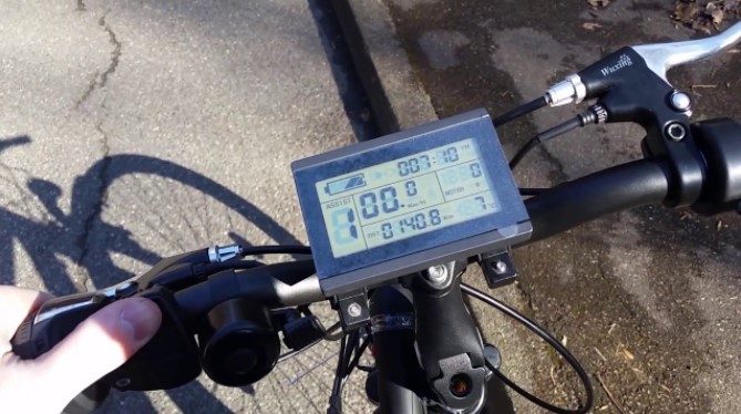 What Factors Affect How Fast Does A 1000 Watt Electric Bike Go